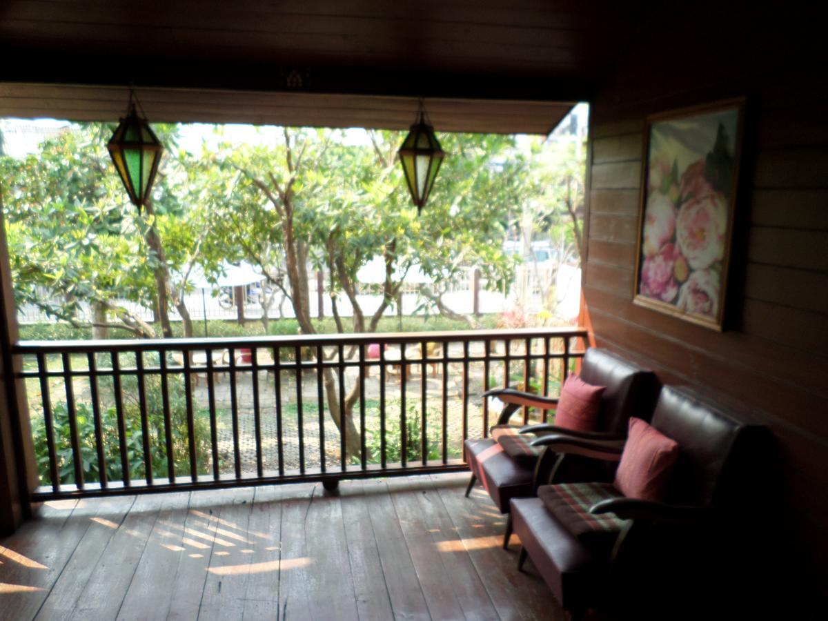 Baanwealaa Guesthouse (Adults Only) 치앙마이 외부 사진